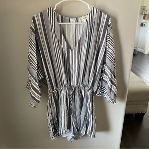 NWOT Vanilla Bay Romper